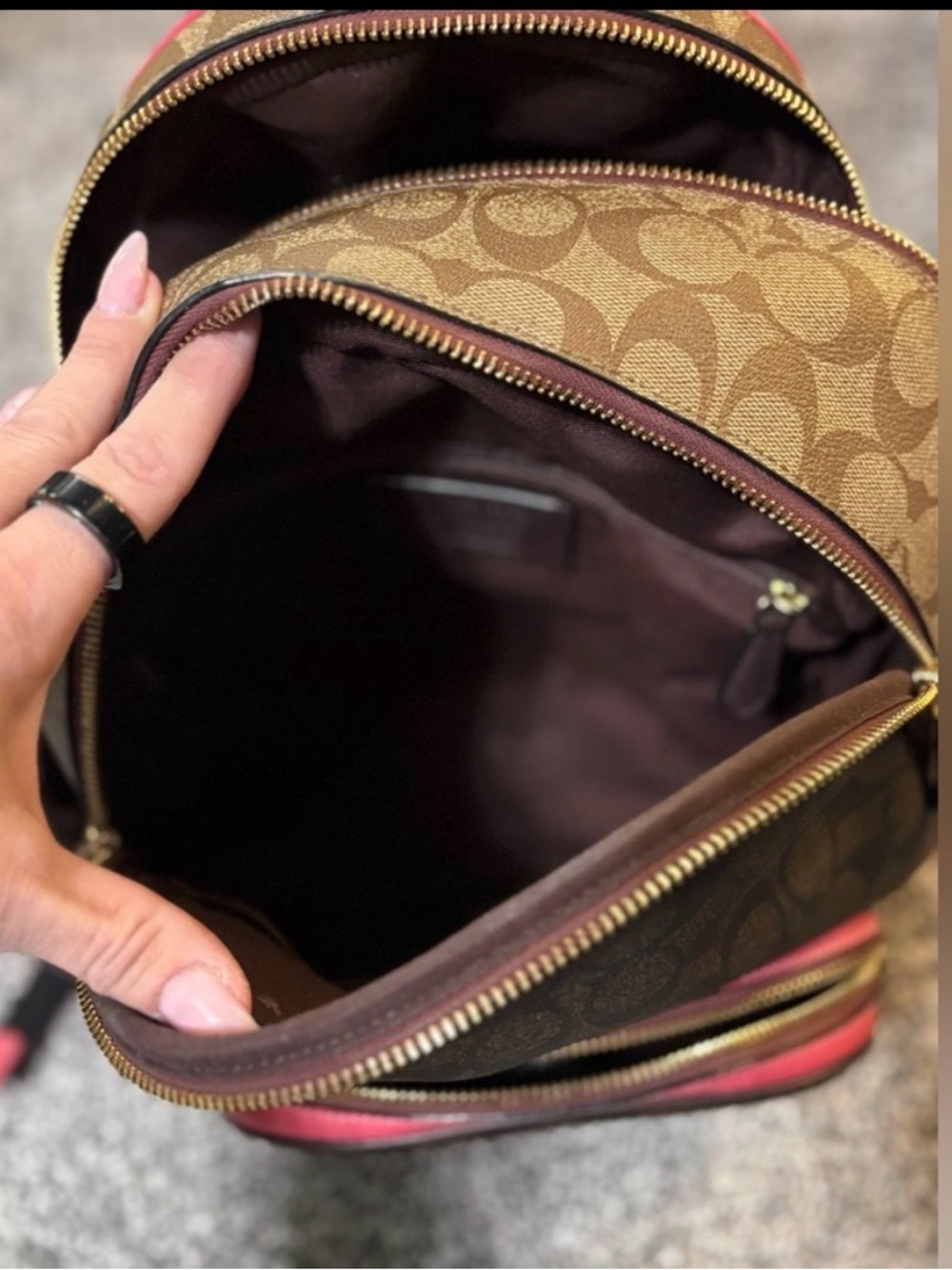 Coach Court Backpack in Signature Canvas with Color-Blocked - Picture 7 of 12